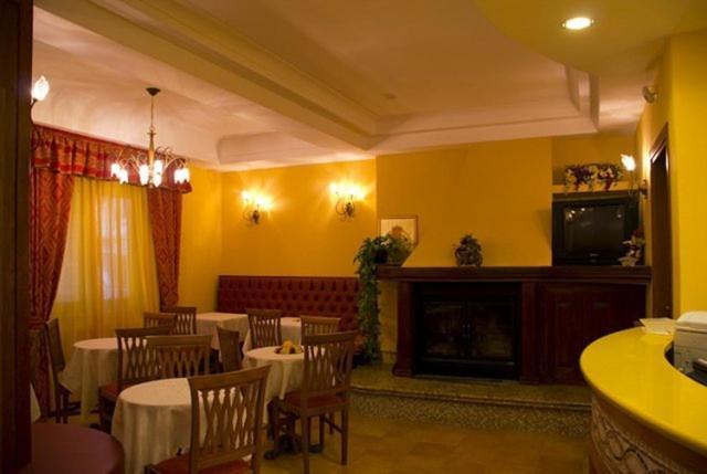 Hotel Duca Di Calabria Serra San Bruno Exterior photo