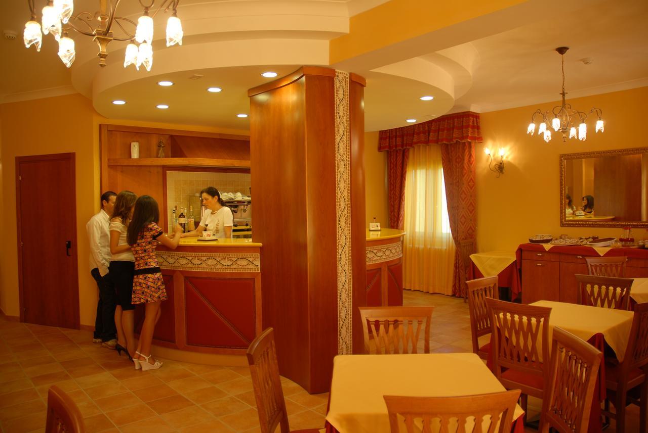 Hotel Duca Di Calabria Serra San Bruno Exterior photo